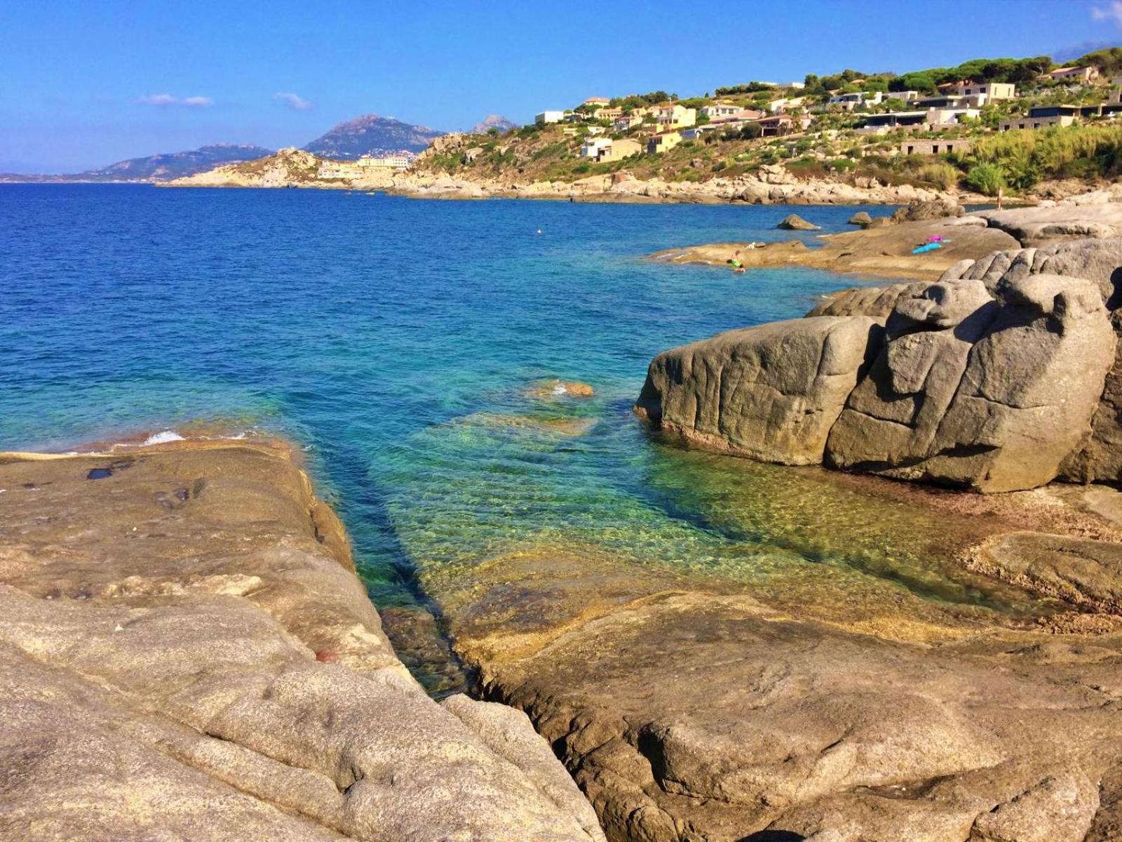Les Pieds Dans L'Eau T2 E Apartment Calvi  Exterior foto